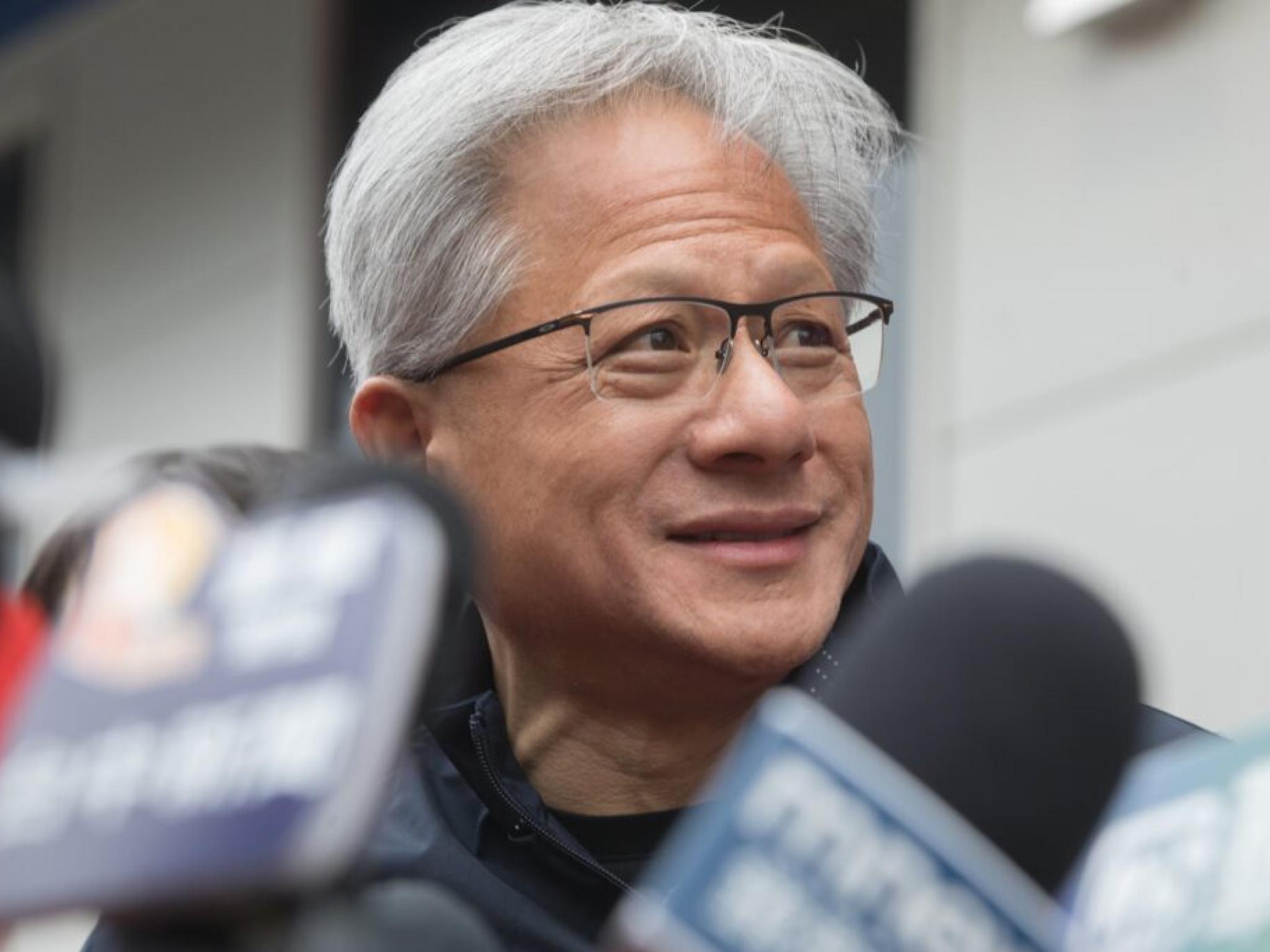 엔비디아 황 CEO `대만 TSMC 투자는 매우 현명한 선택...역사상 최고의 기업 중 하나`