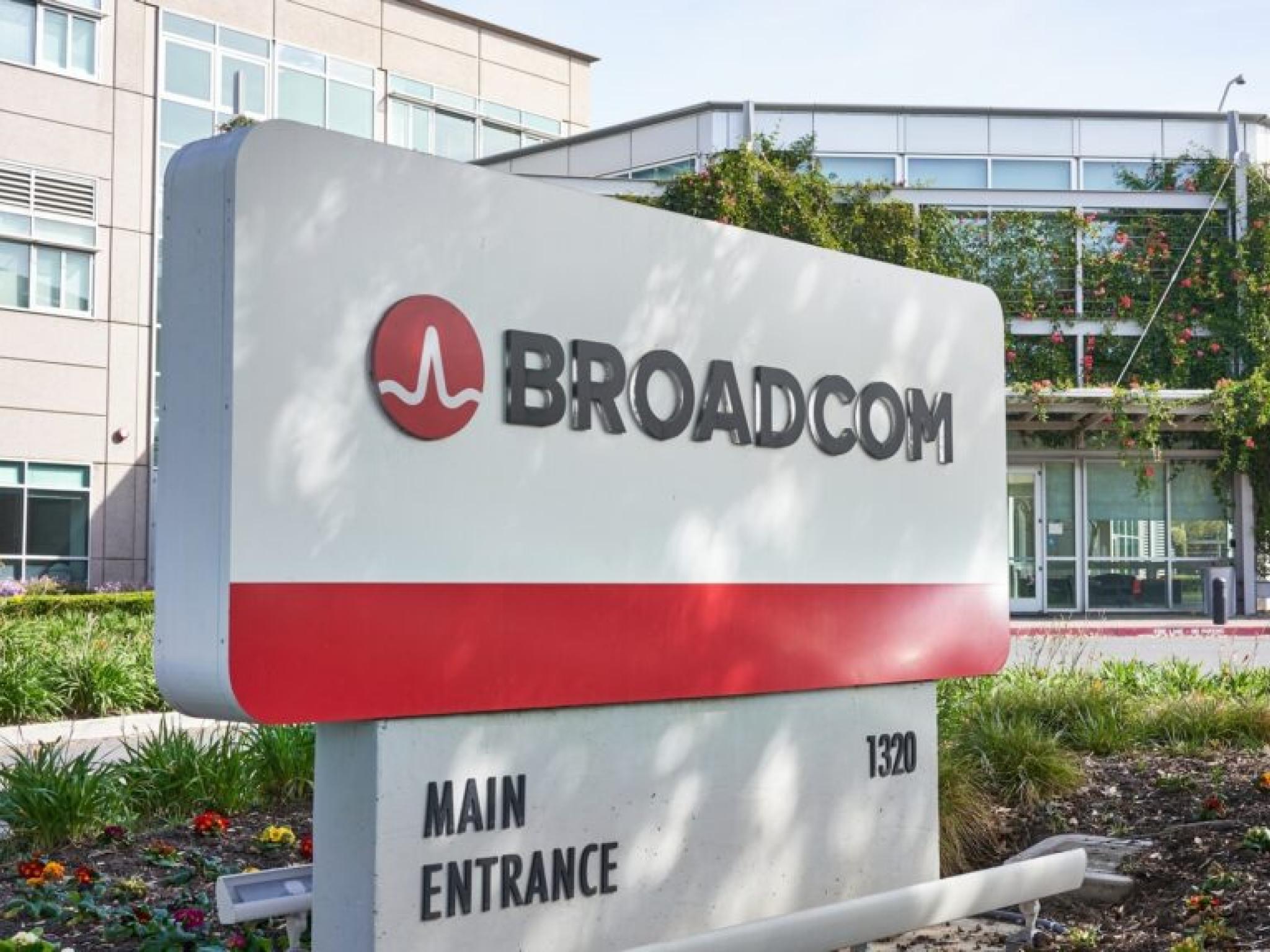 브로드컴, CEO 보상 AI 매출 목표와 연계...2030년까지 1200억달러 달성시 최대 300% 지급