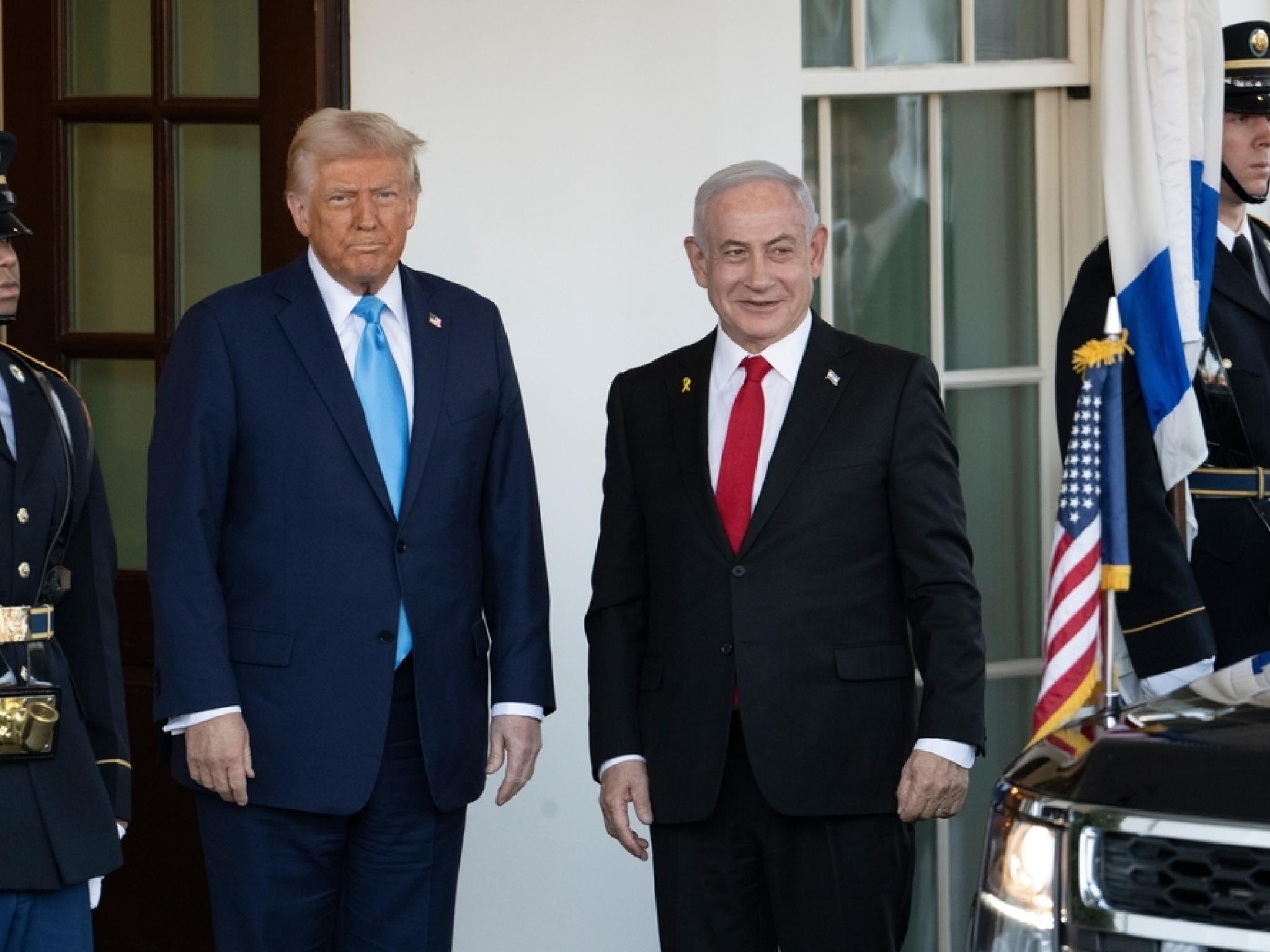 “La guerre a pris fin de manière permanente” : Israël et le Hamas acceptent un cessez-le-feu selon le plan de Trump, les prix du pétrole baissent3 min de lecture