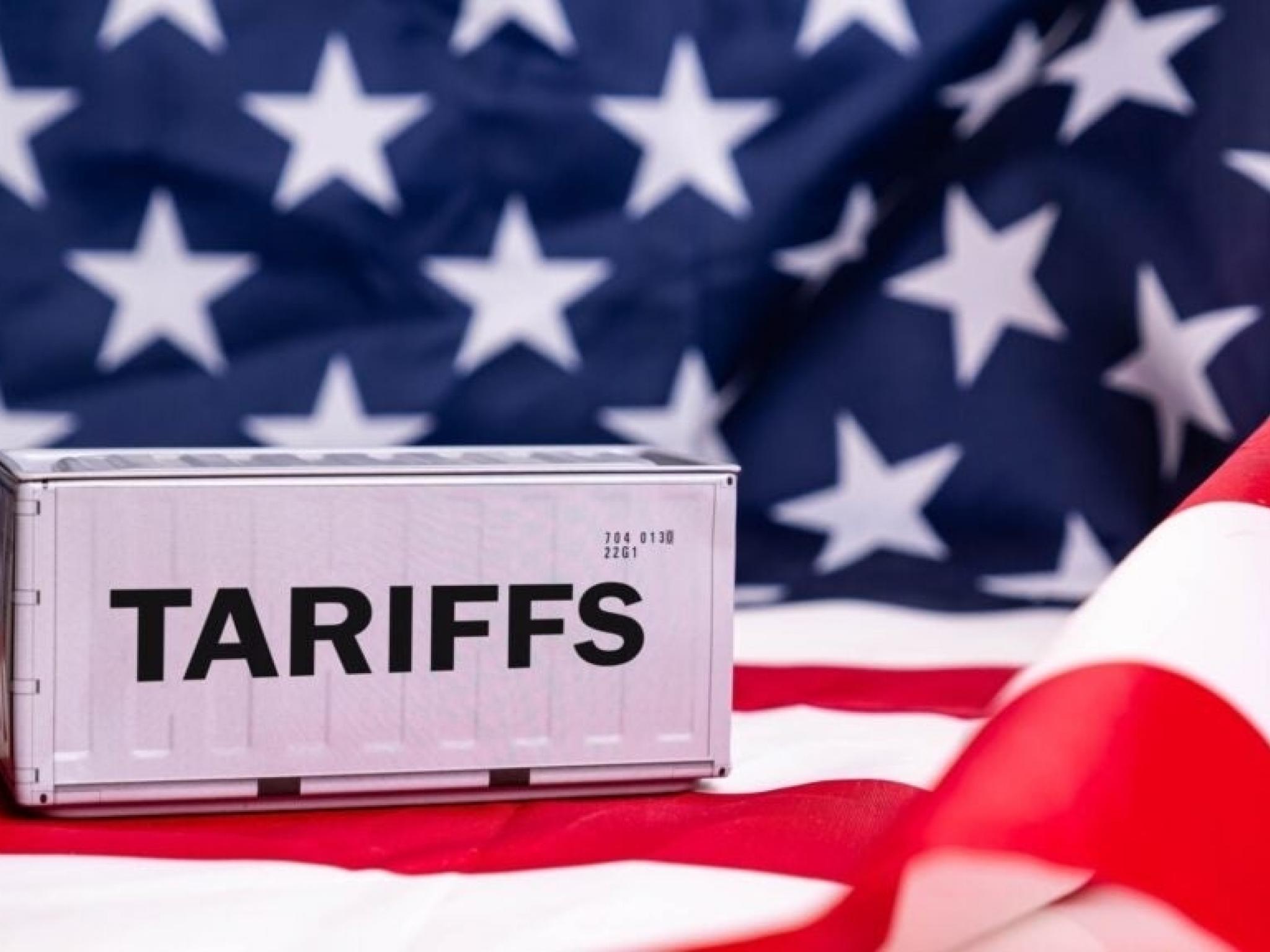  trumps-tariffs-papered-over-by-ai-are-quietly-hurting-economy-weve-only-seen-half-of 