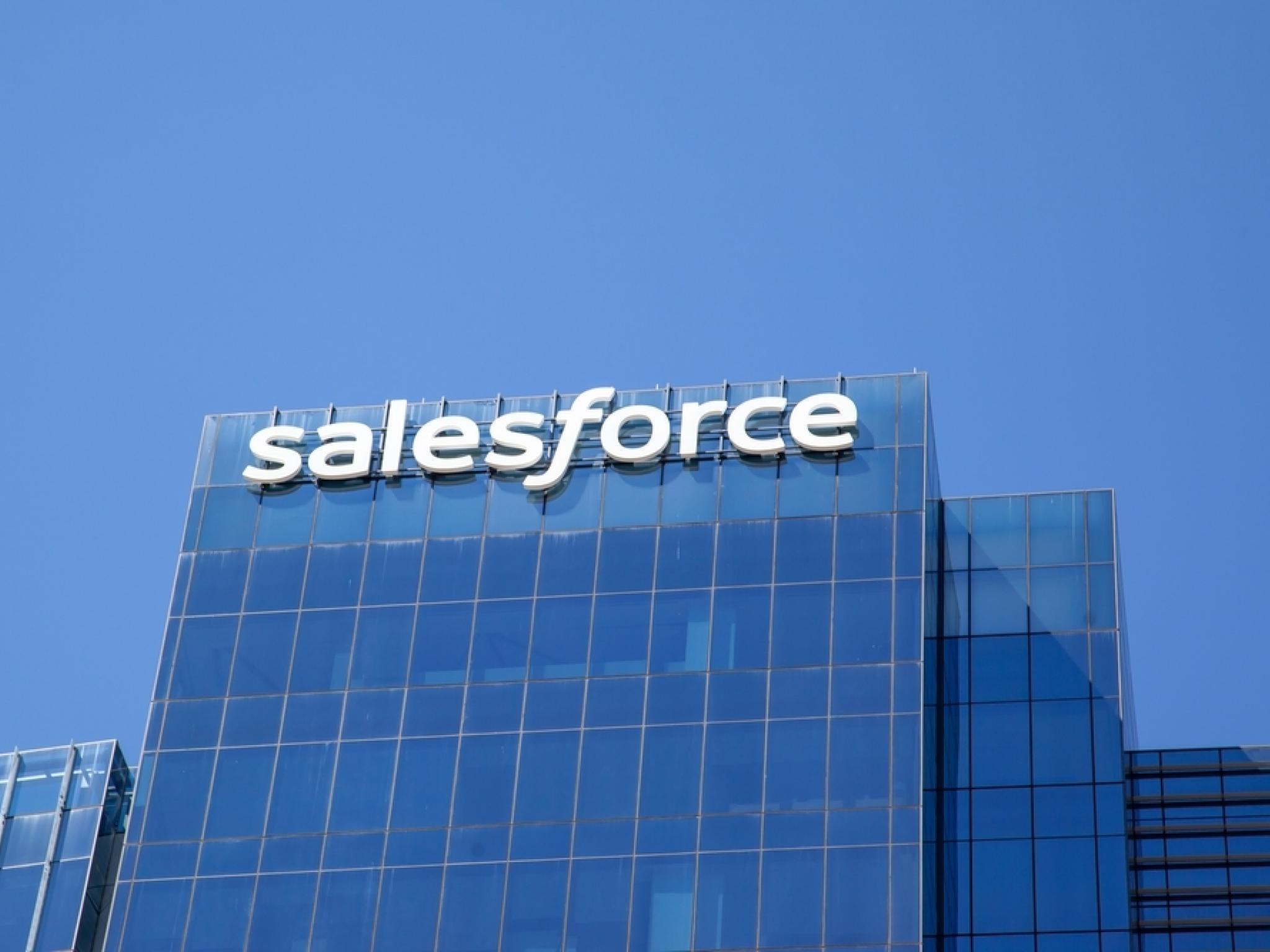  salesforce-gains-on-strong-ai-momentum-agentforce-expansion--expanded-google-partnership 