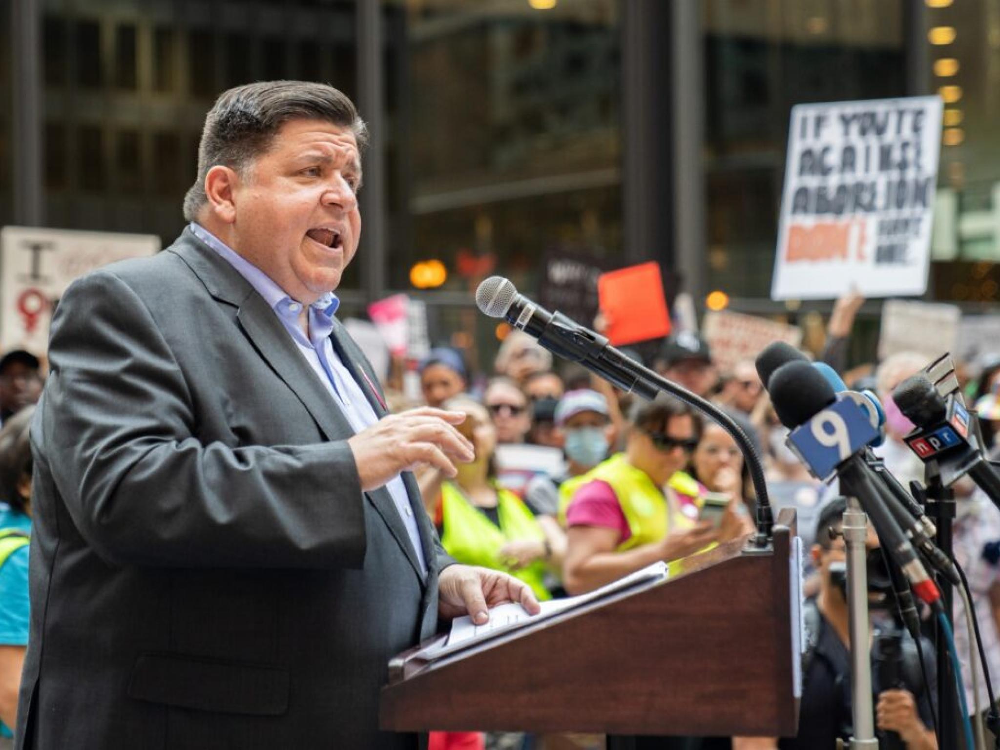 illinois-governor-jb-pritzker-reports-14-million-gambling-windfall-on-tax-return-i-was-incredibly-lucky 