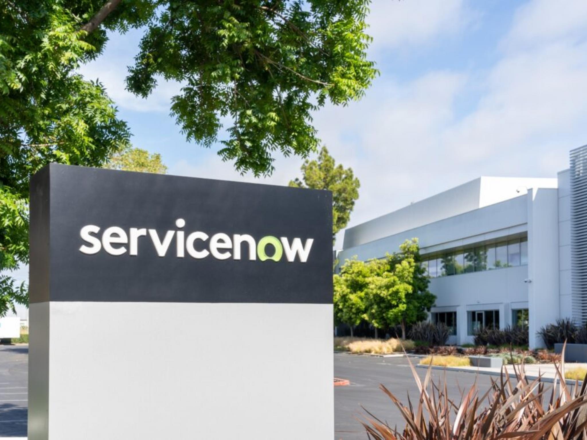  servicenow-posts-strong-q3-ai-drives-now-platform-to-gain-increasing-share-of-the-customer-wallet-says-bullish-analyst 
