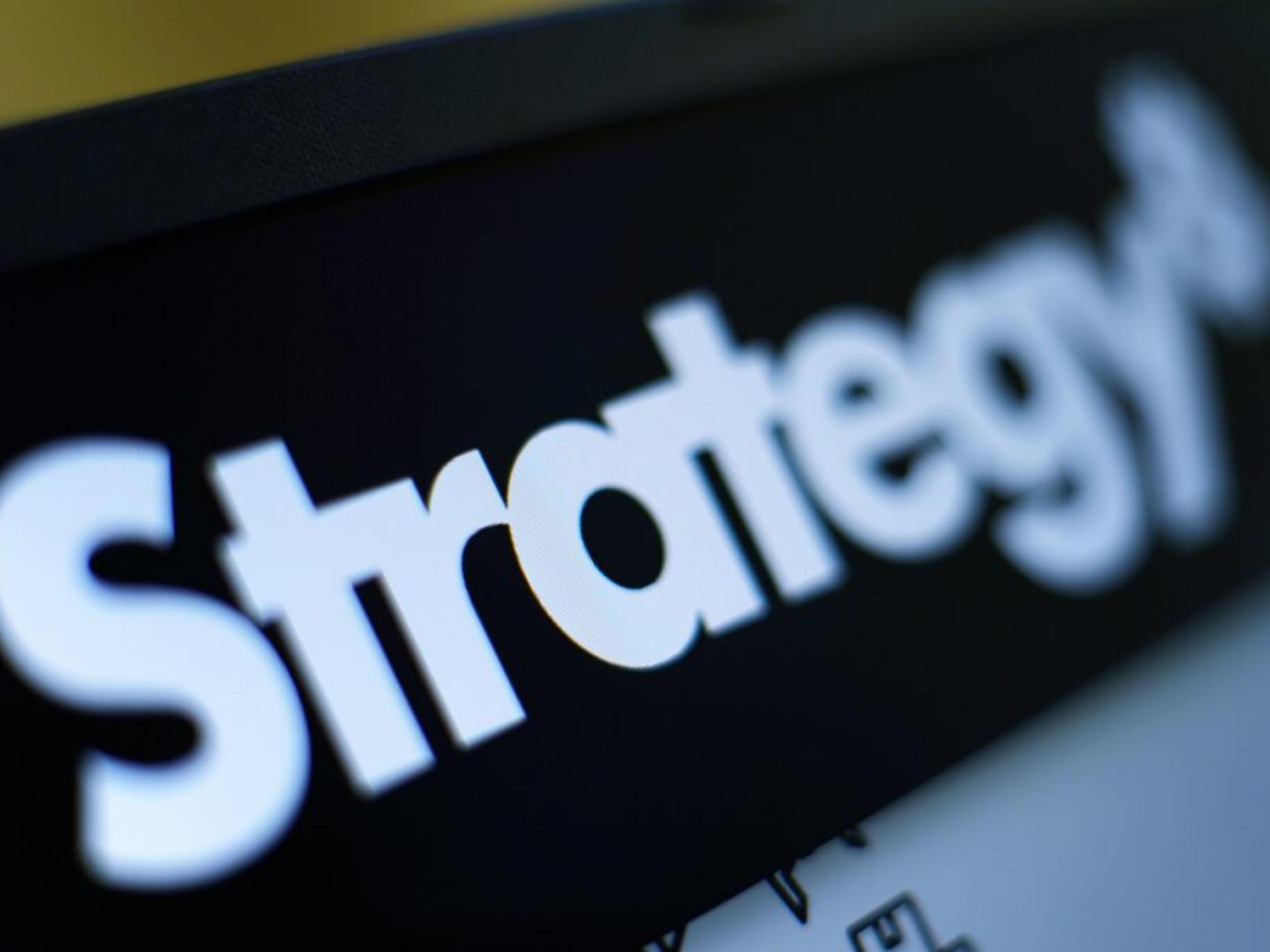 MSTR à 270 $ sur la spéculation du S&P 500 – Un passage à 350 $ est-il maintenant en jeu ?