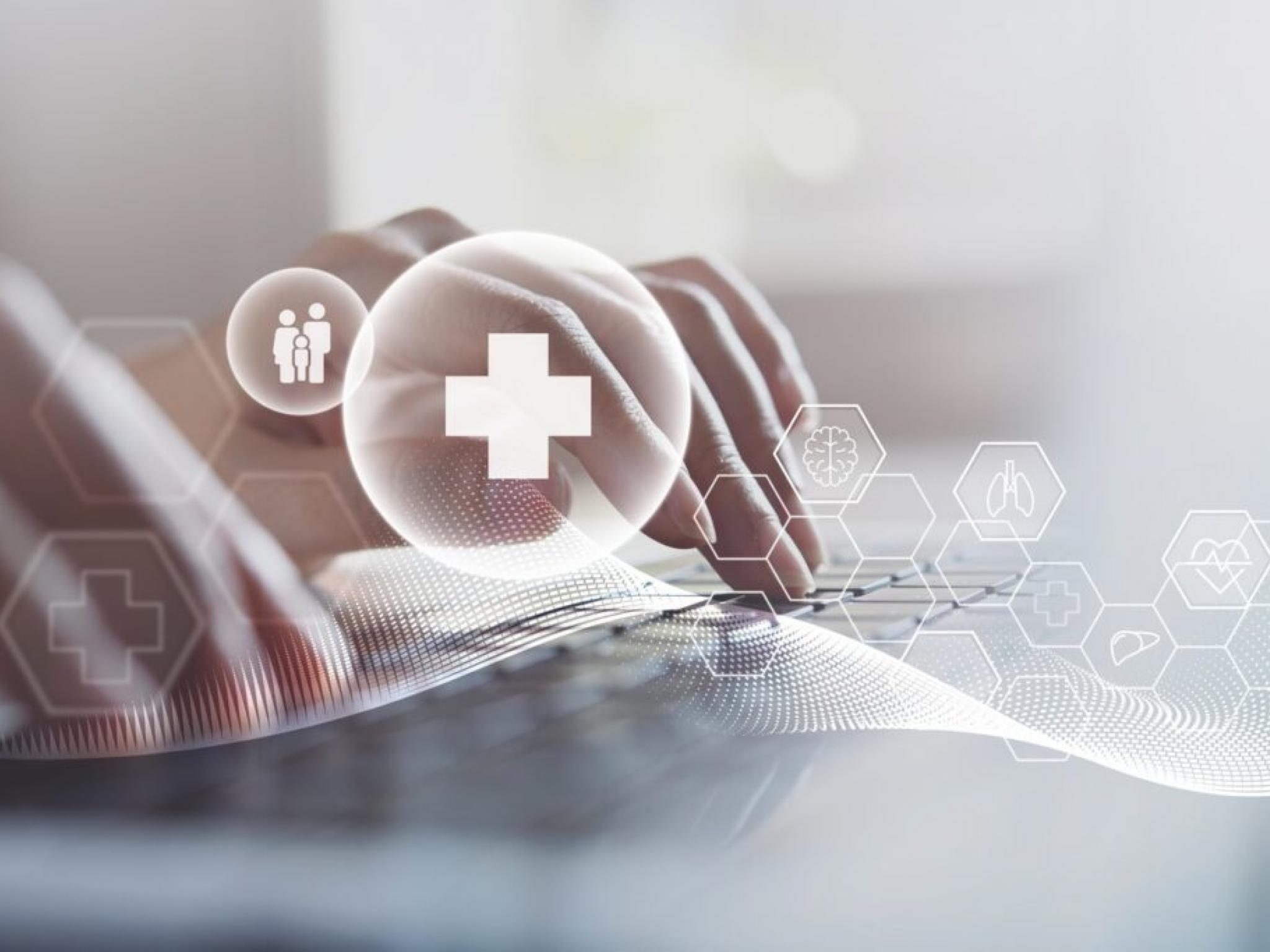 Hakeem Jeffries et Chuck Schumer critiquent la rénovation de la salle de bains de la Maison Blanche par Trump : “Des millions d’Américains seront confrontés à… des primes d’assurance maladie quadruplées”