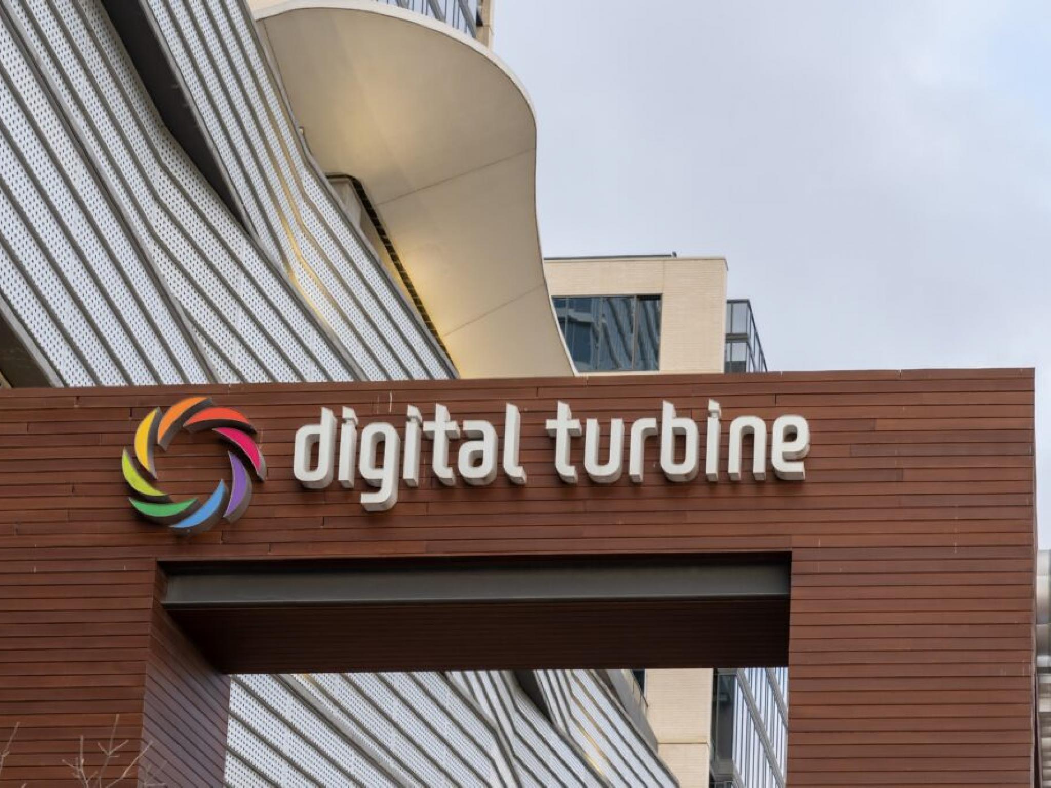  digital-turbine-shares-soar-after-q2-results-heres-why 