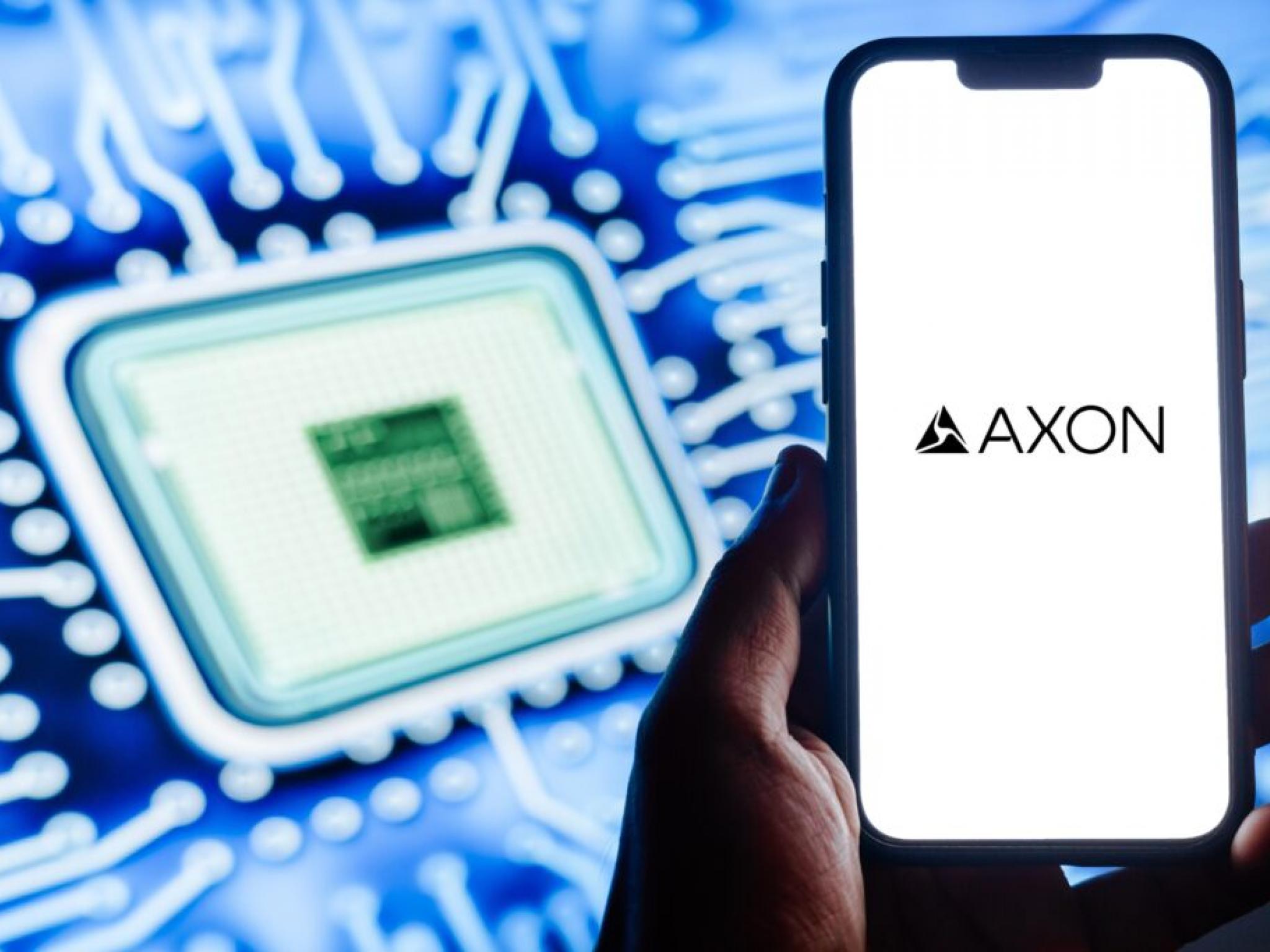  axon-enterprise-misses-q3-earnings-estimates-announces-carbyne-acquisition-shares-dive 