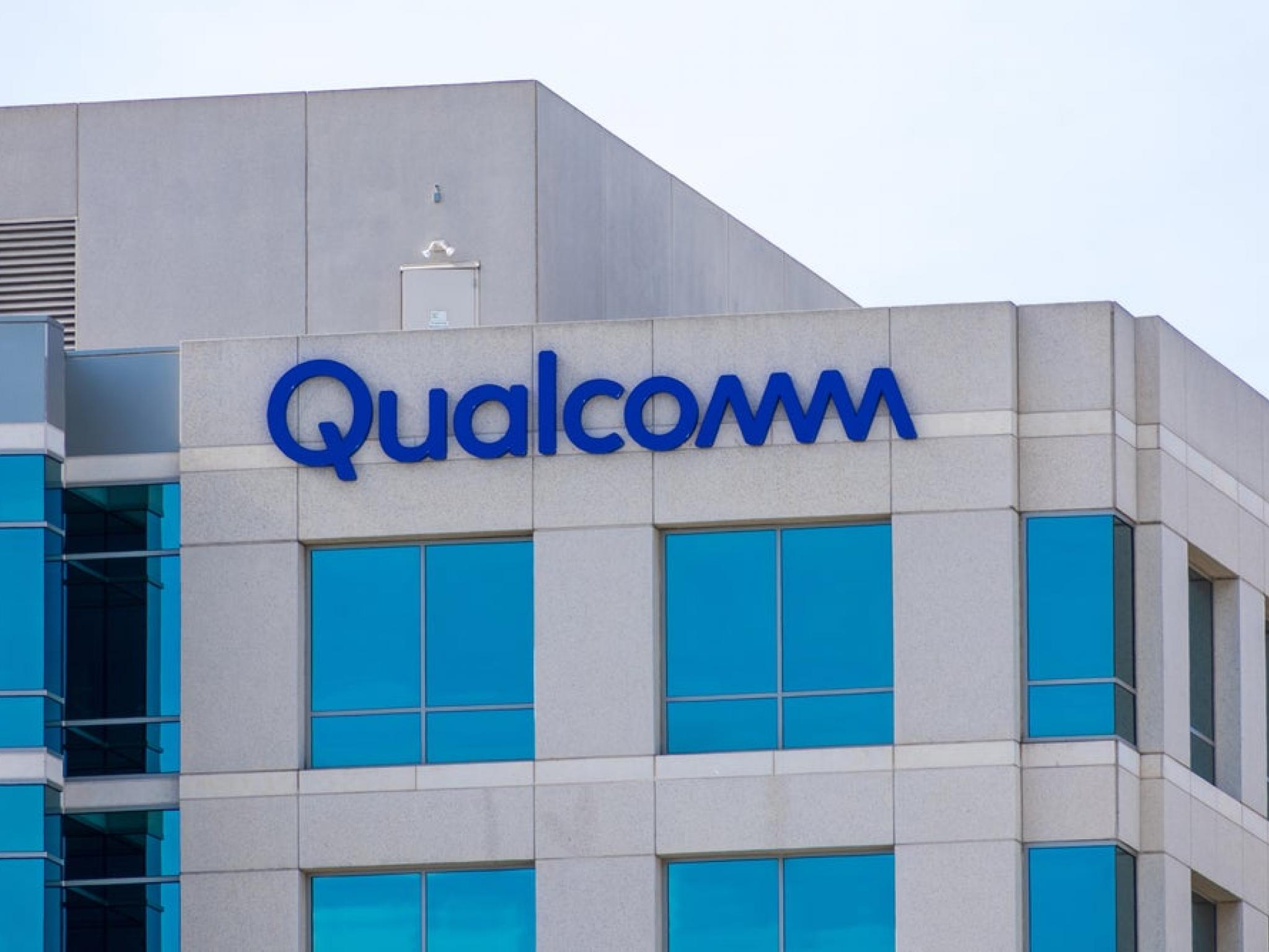  qualcomm-q4-highlights-double-beat-non-apple-revenue-grows-excited-about-our-business-momentum 