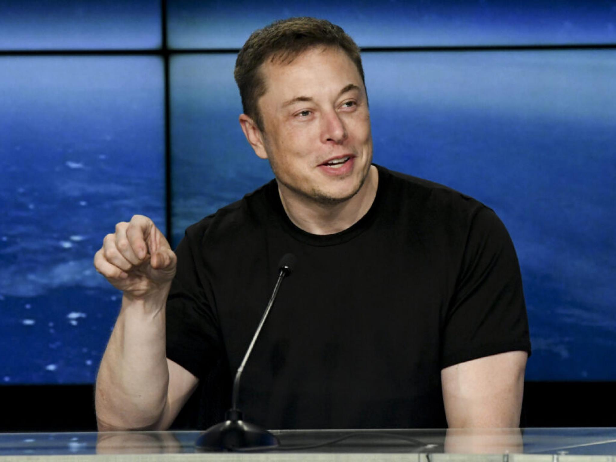 Elon Musk demande : “À quel point ce serait cool ?” alors qu’il expose son objectif de permettre à “n’importe qui” de déménager sur Mars et d’aider à construire une nouvelle civilisation… même vos enfants