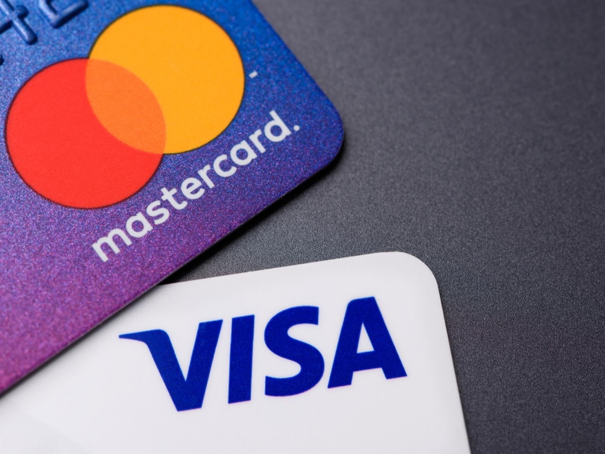  visa-mastercard-near-historic-settlement-with-merchants-could-cut-fees-let-stores-reject-rewards-cards 