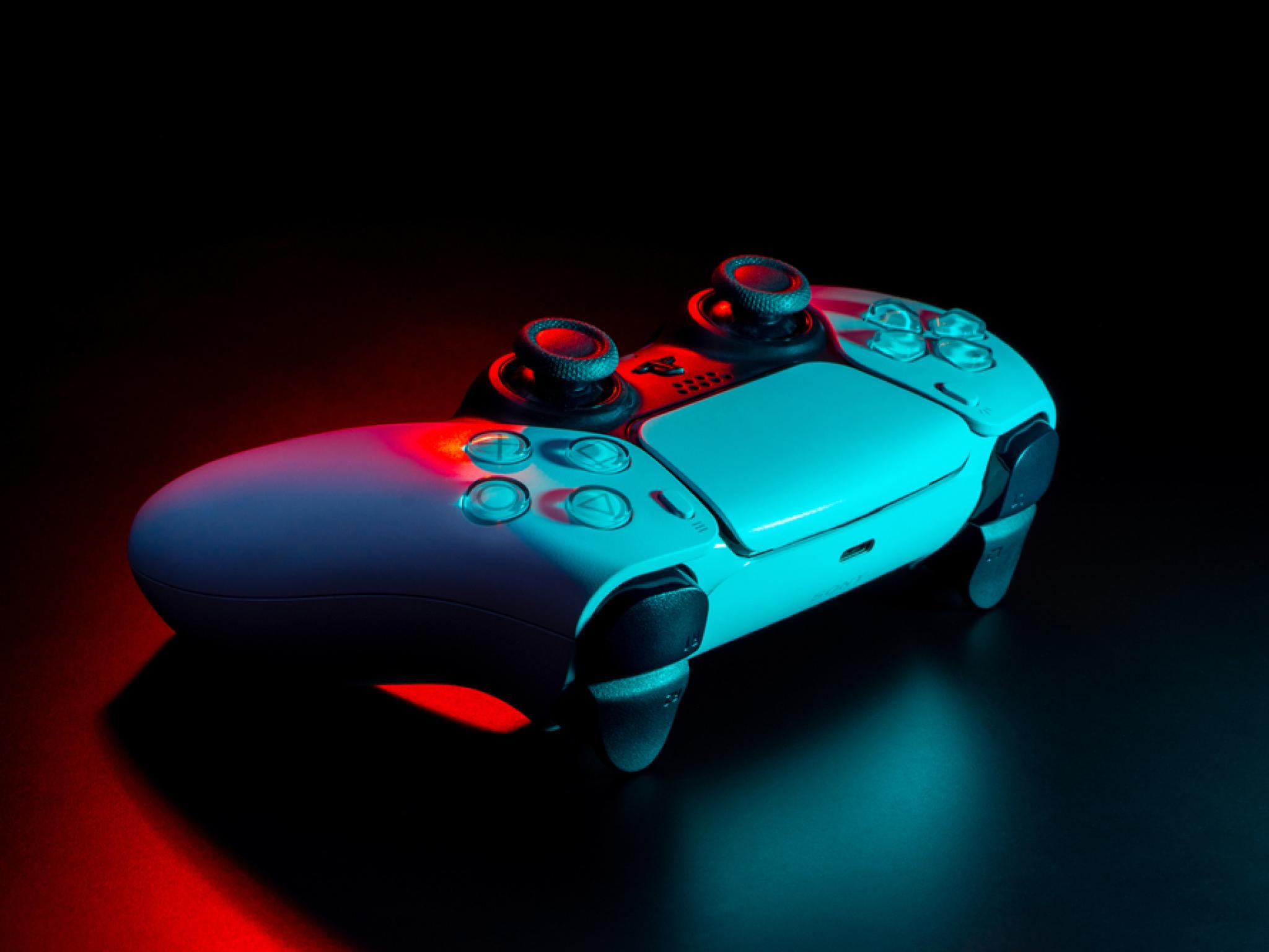  sony-launches-japanonly-budget-ps5-to-counter-nintendo 