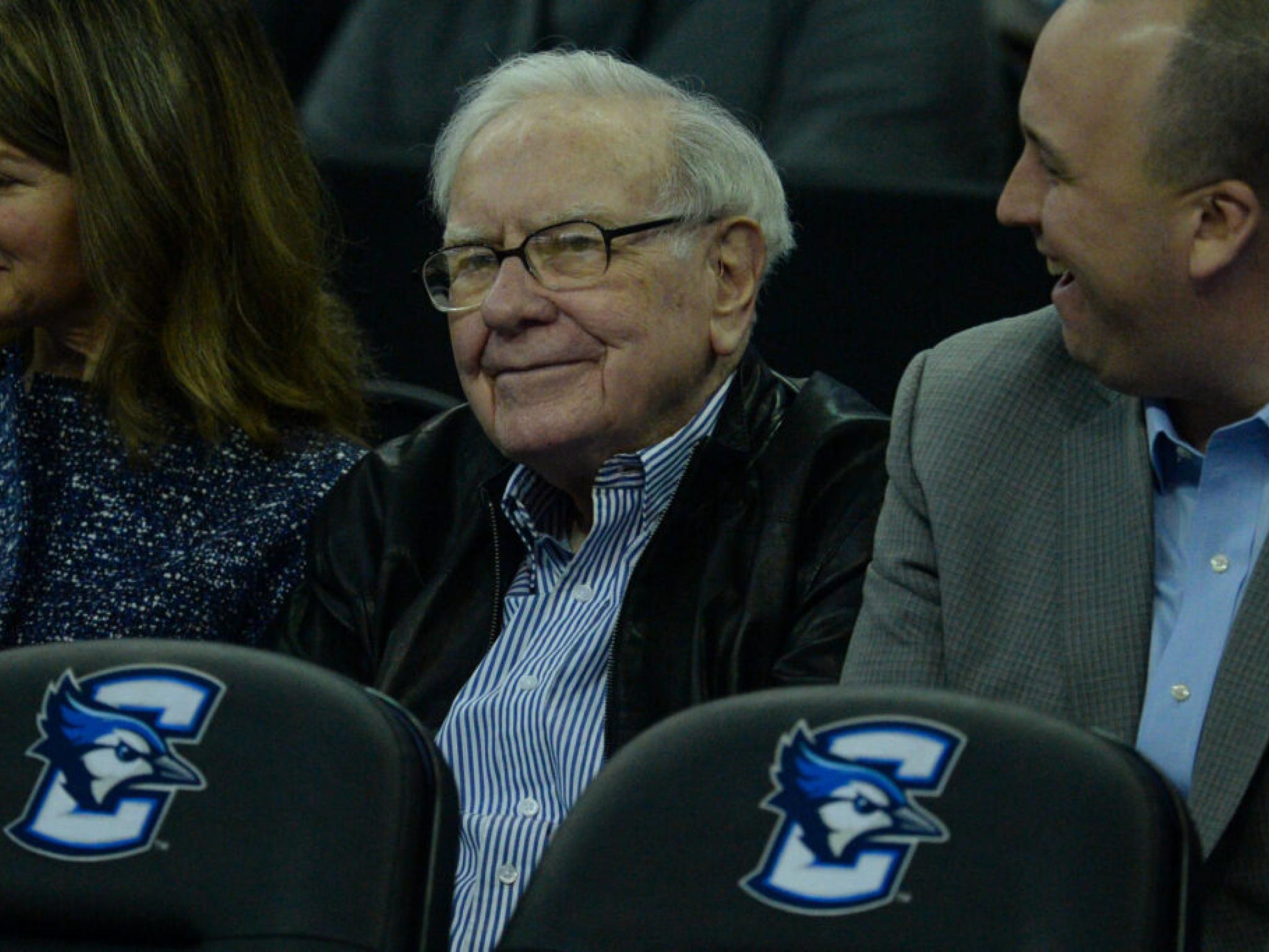  buffett-is-underwater-vs-sp-500-in-2025-137-million-loss-on-pool-corp-stock-since-q2-not-helping 