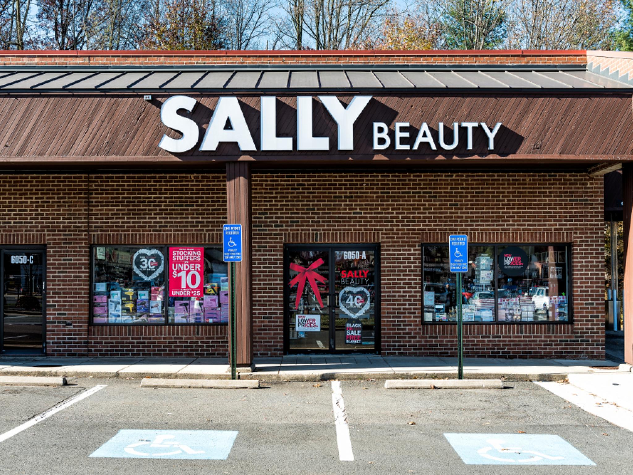  is-a-short-squeeze-powering-sally-beautys-sudden-double-digit-spike 