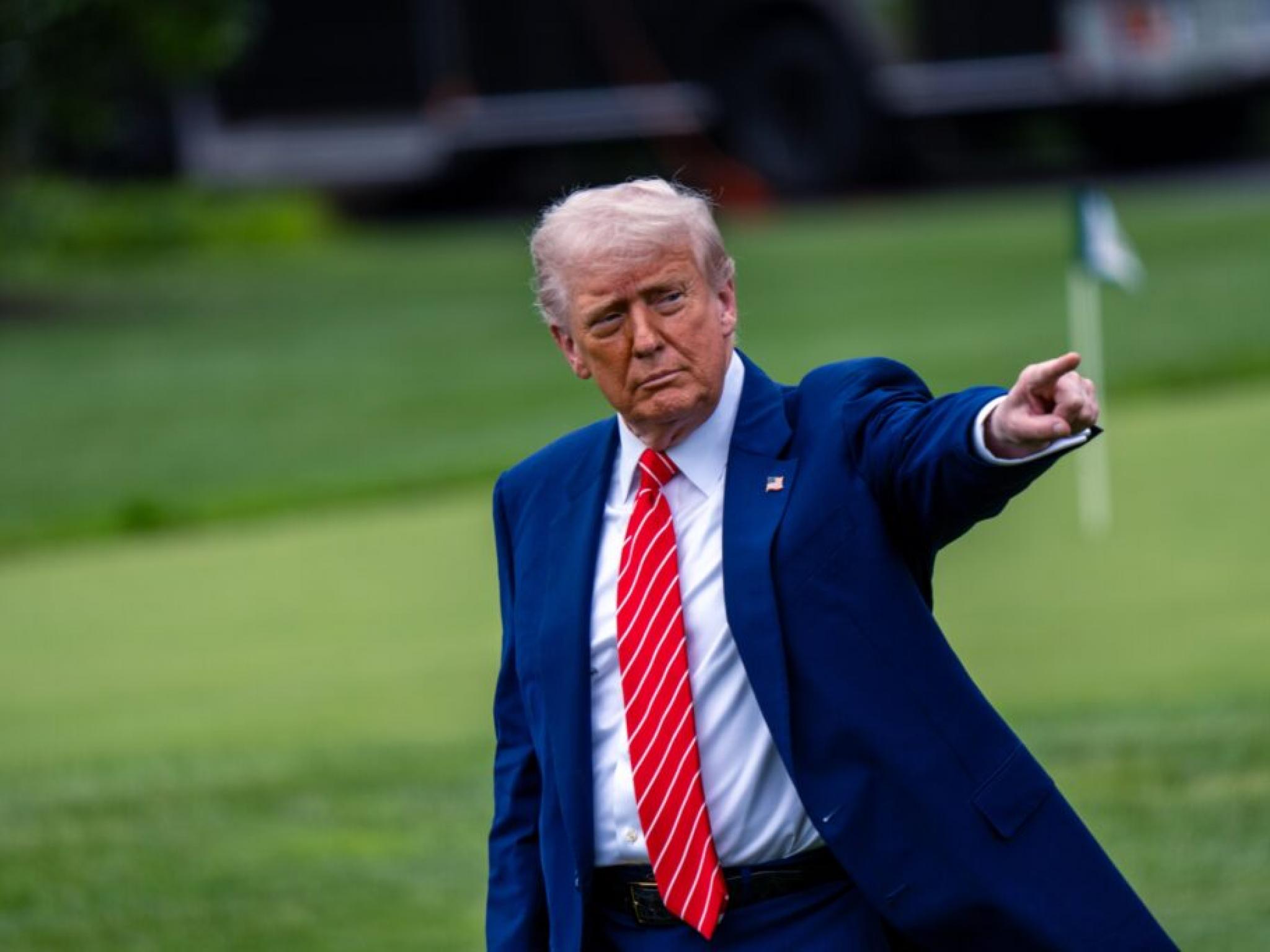 Le PDG de Cartier-Maker Richemont, Johann Rupert, déclare que le différend tarifaire est sur le point d’être résolu, alors que la Suisse serait proche de conclure un accord commercial avec les États-Unis