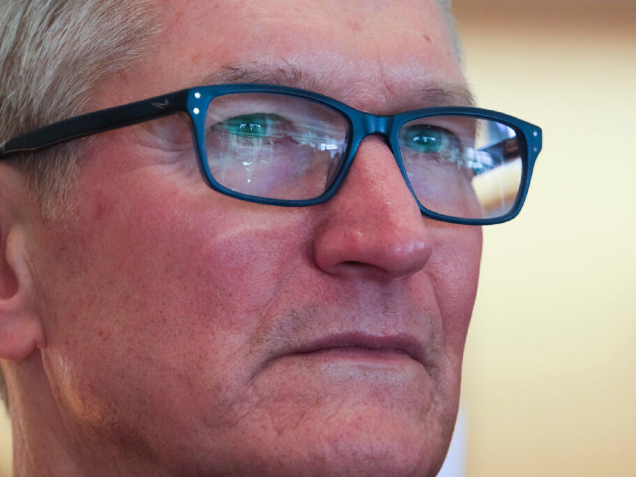  apple-ceo-tim-cook-could-reportedly-step-down-as-soon-as-next-year-inside-iphone-makers-push-to-position-john-ternus-as-successor 