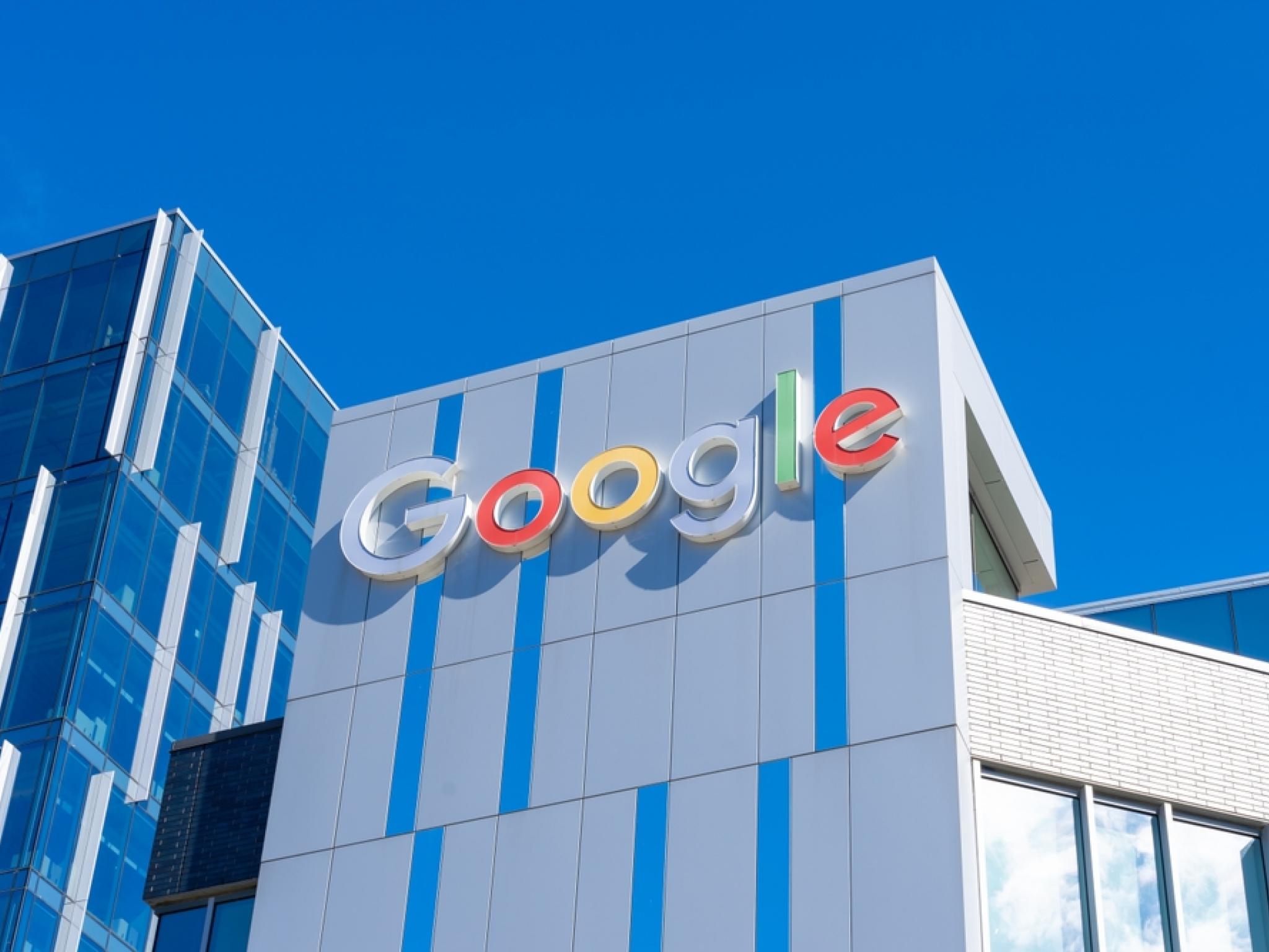 Elon Musk déclare que c’est “époustouflant” de voir combien d’argent est dépensé pour le calcul AI alors que Google annonce un investissement de 40 milliards de dollars au Texas