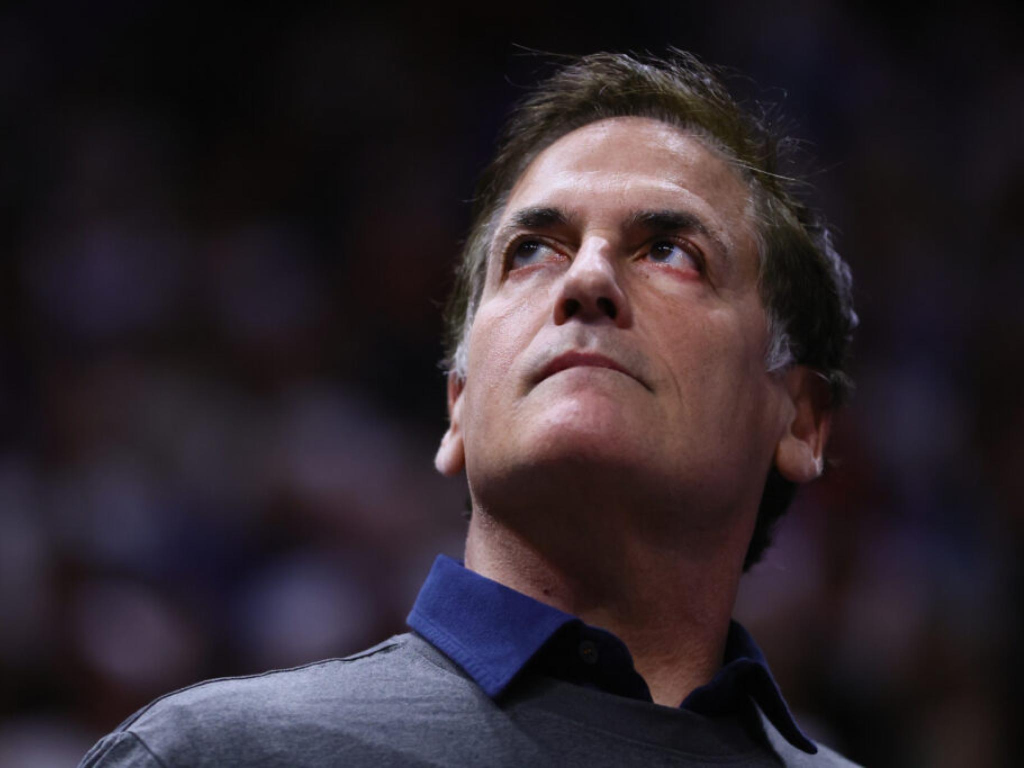 Mark Cuban critique le nouveau plan de remplacement de l’ACA du GOP : “Vraiment très stupide”