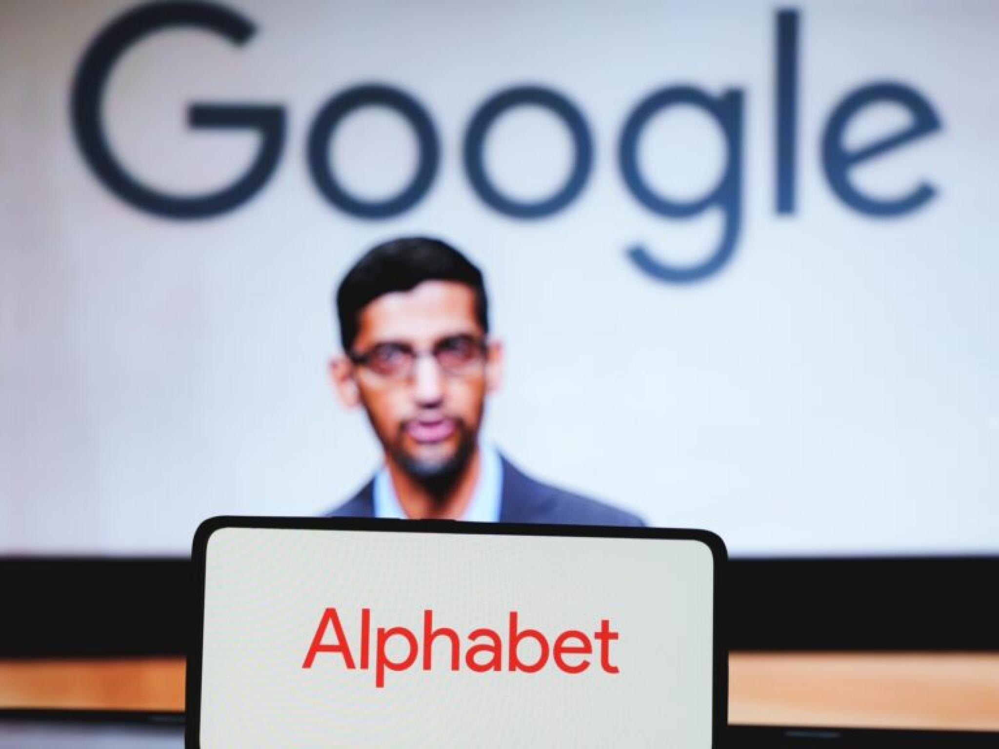  sundar-pichais-cryptic-emoji-sends-gemini-3-release-speculation-soaring-in-800000-polymarket-bets 