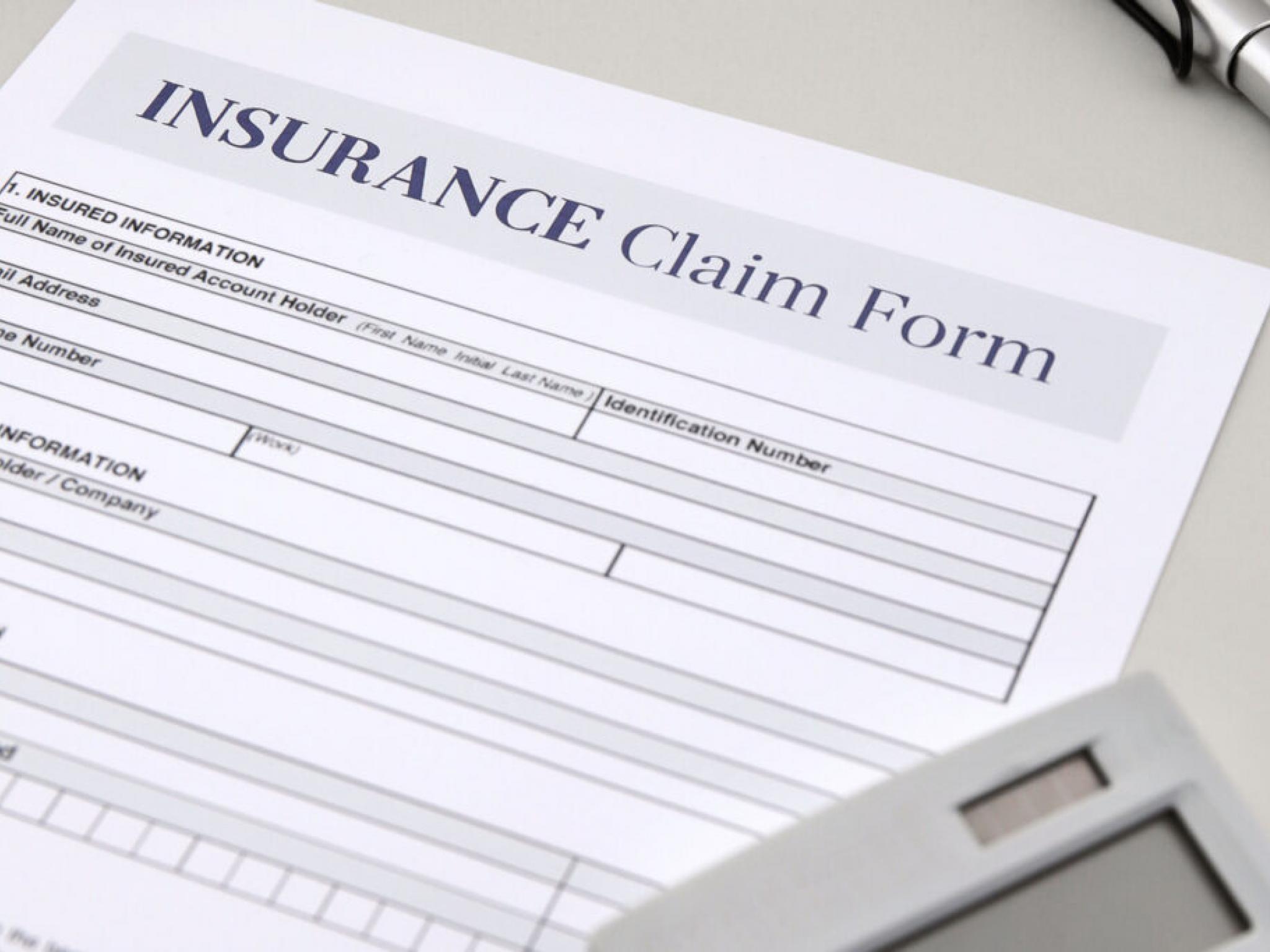 Trump esquisse un plan de santé orientant les fonds fédéraux directement vers les citoyens pour l’assurance, déclare que “certains” démocrates “l’adorent”