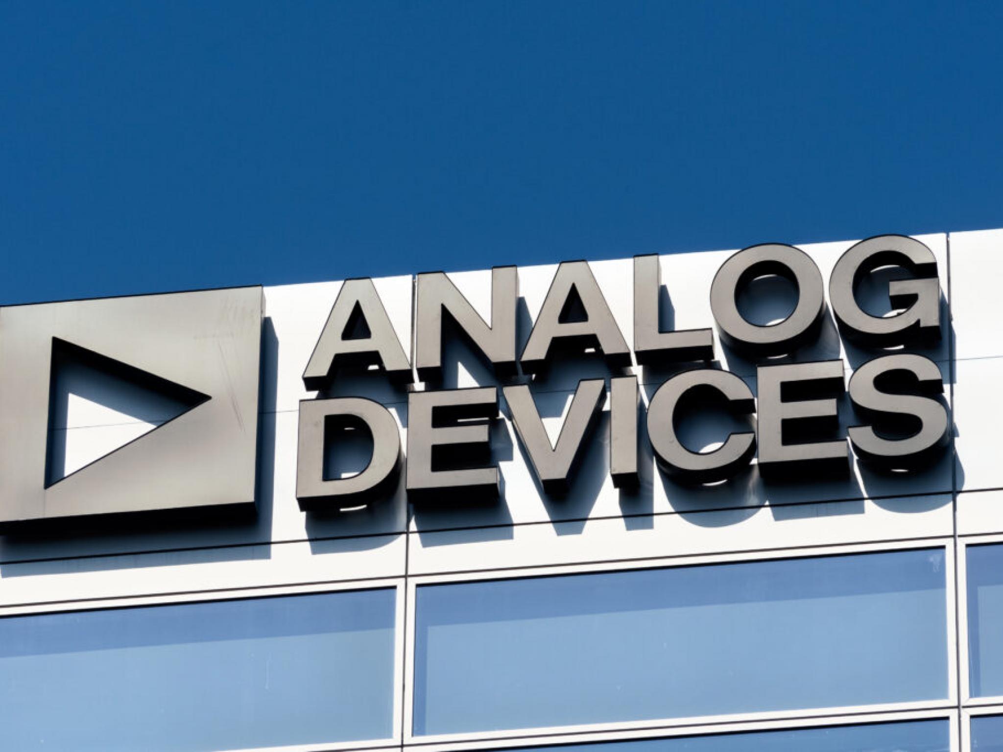  how-to-earn-500-a-month-from-analog-devices-stock-ahead-of-q4-earnings 