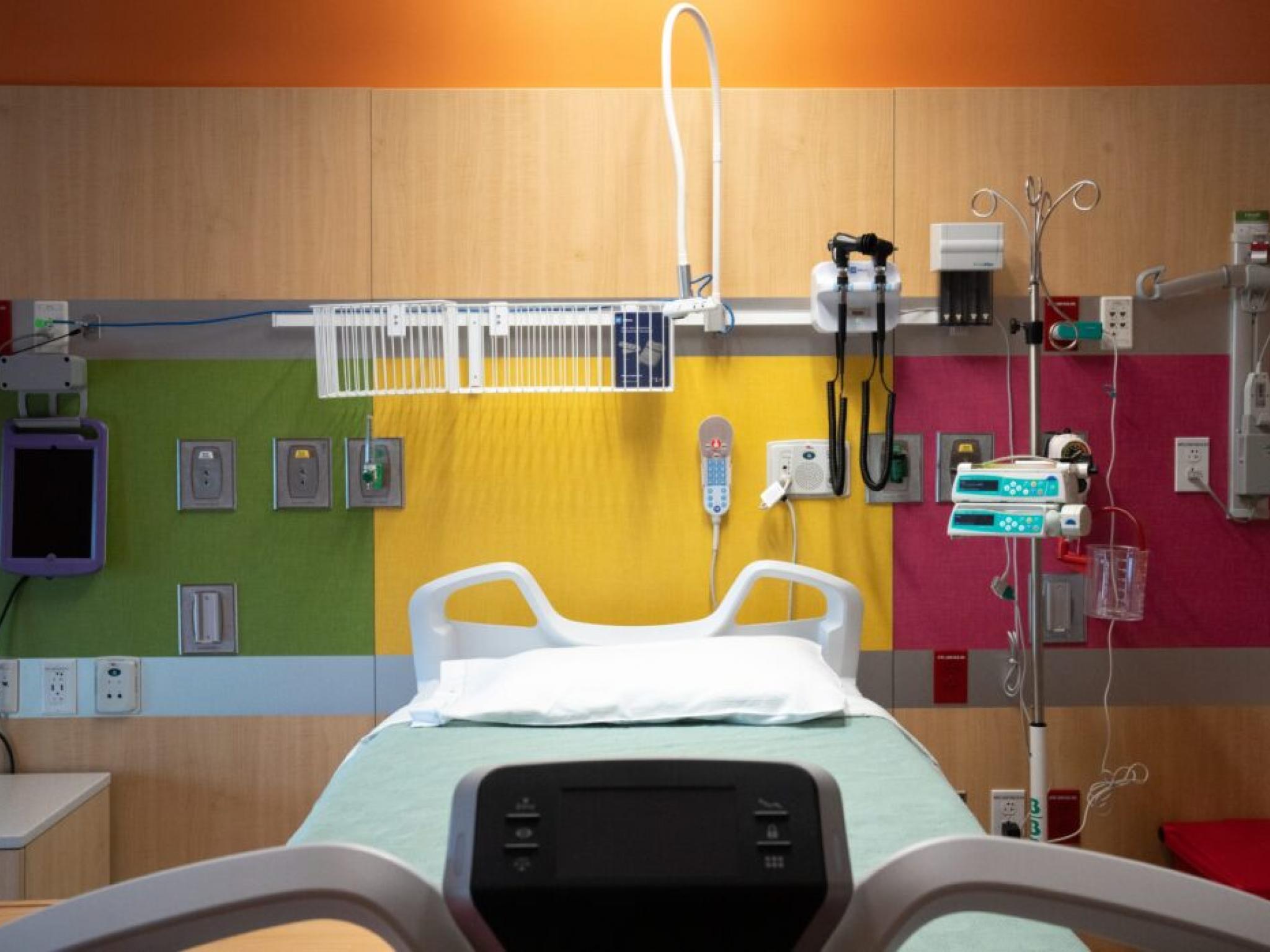  first-ever-human-h5n5-case-turns-fatal-in-washington-state 