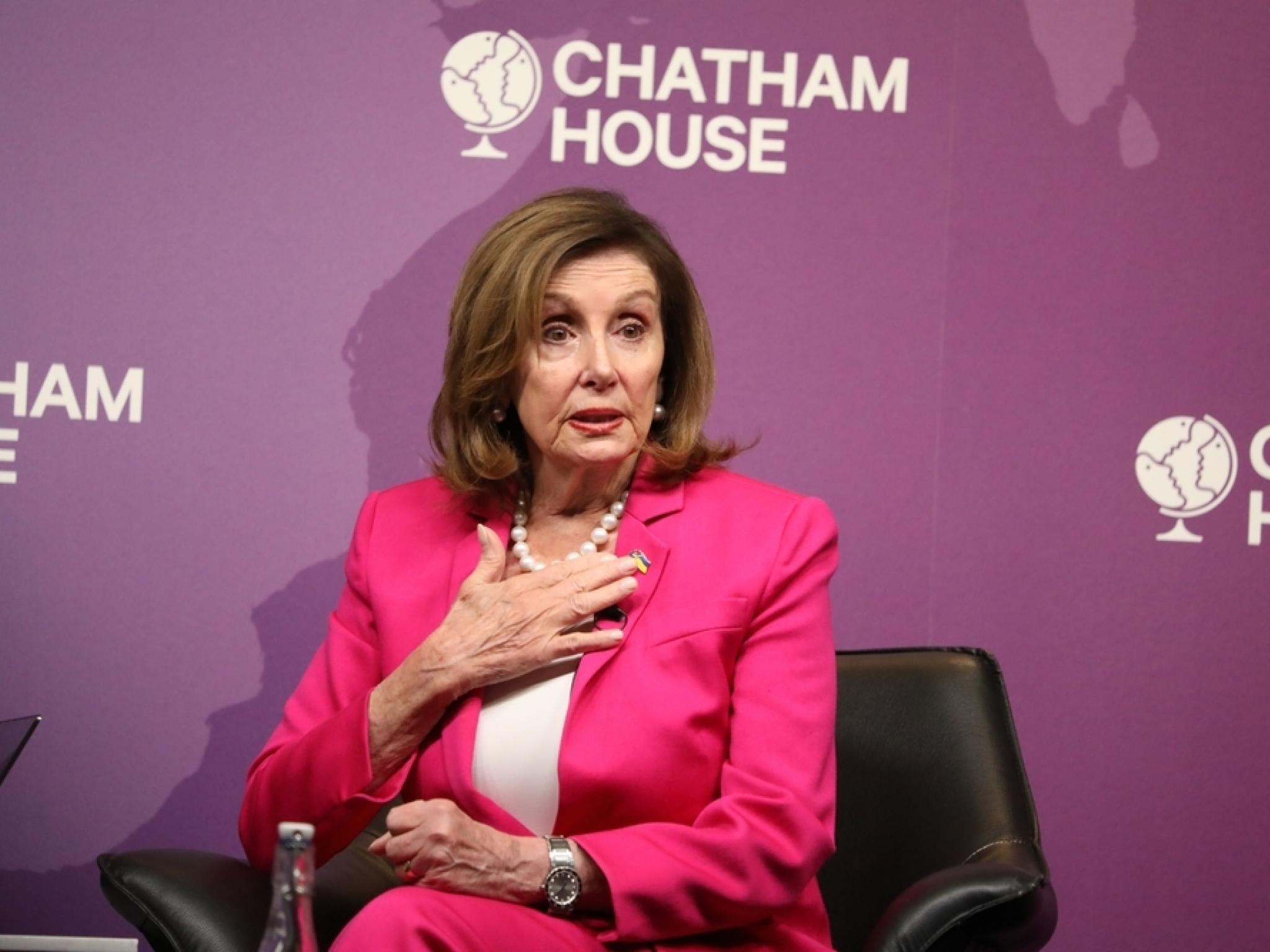 L’application Autopilot, inspirée par les transactions boursières de Pelosi, gère maintenant 1 milliard de dollars