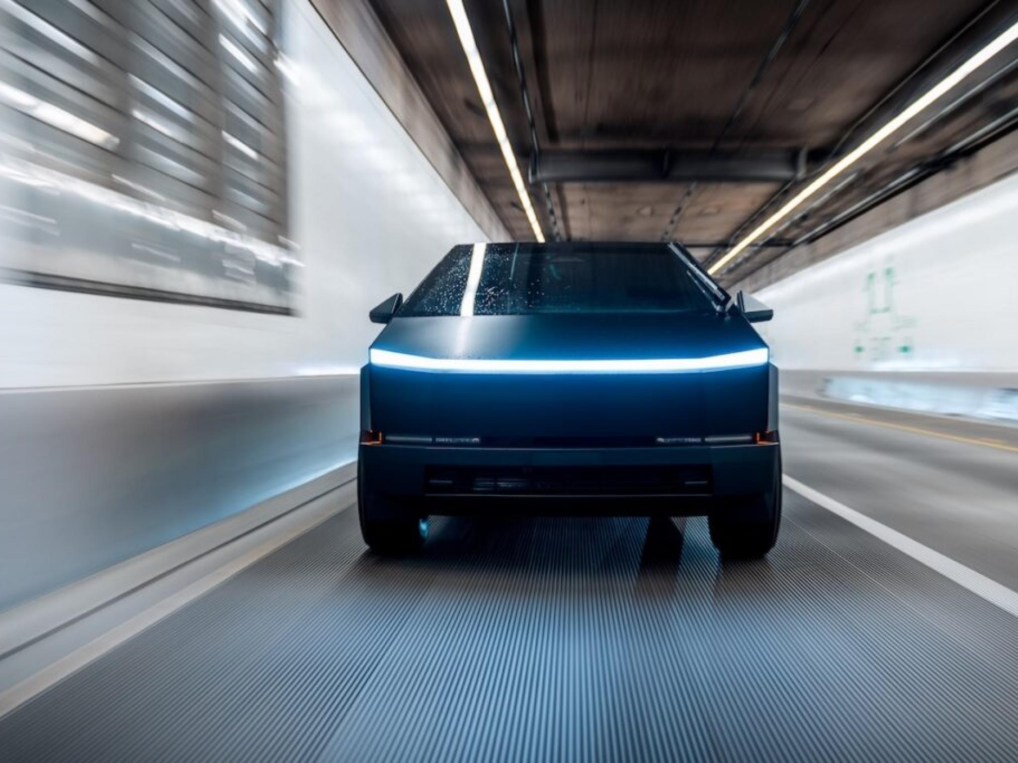  cybertruck-the-best-robot-out-there-says-jack-dorsey-as-elon-musk-takes-note 