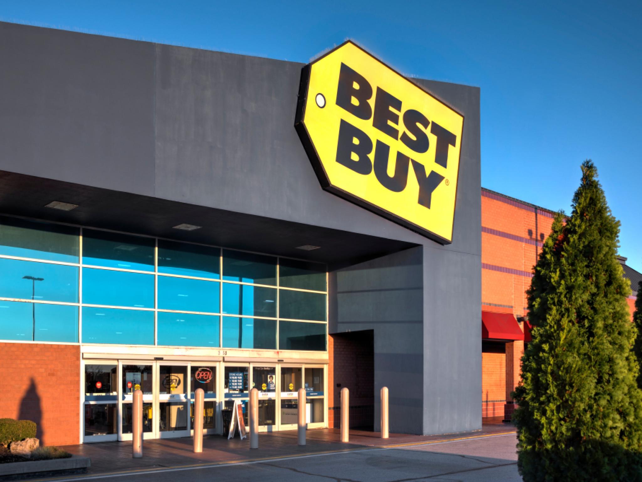 Résultats du troisième trimestre de Best Buy : Recettes publicitaires “cachées”, pression sur la marge matérielle et plus encore – À quoi les investisseurs doivent-ils s’attendre cette fois-ci ?