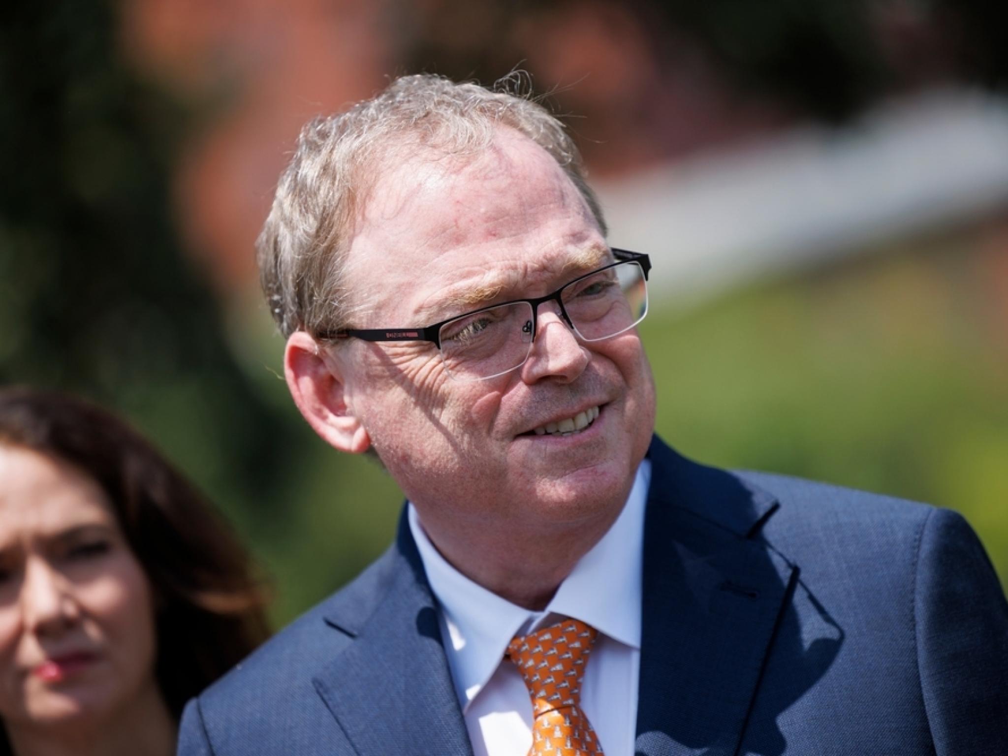  trump-advisor-kevin-hassett-reportedly-leading-fed-chair-race-see-what-polymarket-kalshi-bettors-are-predicting 