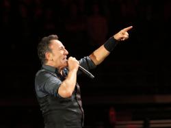  how-much-did-bruce-springsteen-bob-dylan-and-other-legends-sell-their-music-catalogs-for 