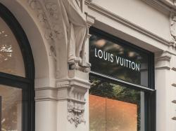  the-tiffanys-and-louis-vuitton-engagement-will-take-longer-than-anticipated 