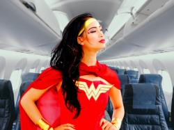 johnny-depps-lawyer-described-as-wonder-woman-after-helping-an-elderly-airline-passenger-in-distress 