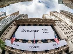 Why This Palantir Analyst Says Stock Is A 'Unicorn' That Could Double In 1 Year