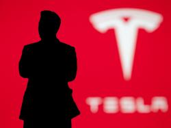  who-is-teslas-real-ceo-elon-musks-preoccupation-with-twitter-worries-one-of-ev-makers-most-vocal-backers 