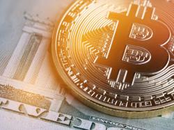  bitcoin-holds-28k-fort-ethereum-dogecoin-rise-analyst-sees-beautiful-setup-for-apex-crypto-as-focus-turns-to-fed 