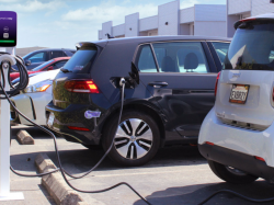  enel-makes-bold-move-in-us-ev-market---unveils-plan-to-install-10k-public-fast-chargers 