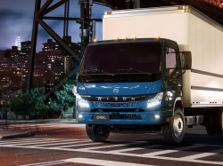  daimler-truck-q1-revenues-surge-25-on-continued-higher-demand-2023-outlook-reaffirmed 