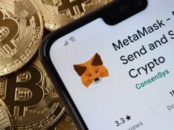  top-of-the-crypto-pack-metamask-leads-crypto-wallets-in-monthly-visits-named-one-of-years-best 