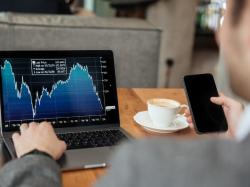 투자자들의 공포심리 완화... 美 제조업 PMI 예상치 상회