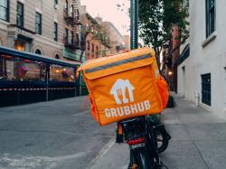  new-york-food-delivery-workers-win-big-against-uber-doordash-and-grubhub-with-1796-minimum-hourly-pay 