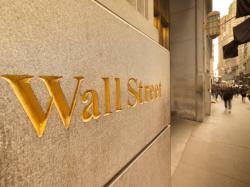  wall-streets-most-accurate-analysts-say-hold-these-3-tech-and-telecom-stocks-with-over-3-dividend-yields 