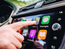  why-us-lawmakers-want-elon-musks-tesla-other-ev-makers-to-preserve-am-radio-in-cars 