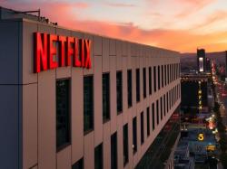  netflix-qualcomm-waste-connections-and-more-cnbcs-final-trades 
