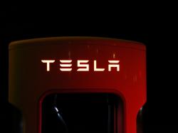  tesla-uber-columbia-banking-and-more-cnbcs-final-trades 