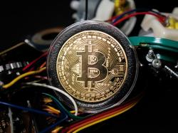  why-the-fears-around-btc-miners-outflow-are-overestimated-by-bitgets-gracy-chen 