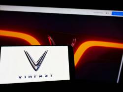  vingroups-vinfast-faces-financial-risks-amidst-global-ambitions-with-57b-loss-over-past-three-years 