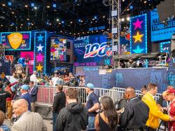  nfl-draft-action-tune-in-check-out-betting-odds-for-top-5-picks-and-join-benzingas-live-event-coverage 