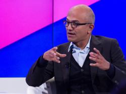  microsoft-ceo-satya-nadella-highlights-record-breaking-gaming-performance-expansion-to-nintendo-switch-sony-playstation 