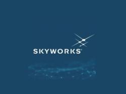  these-analysts-slash-their-forecasts-on-skyworks-solutions-after-q2-results 