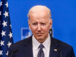  joe-bidens-interview-with-howard-stern-shows-his-intimate-side-to-voters-how-hillary-clinton-helped-make-the-sit-down-happen 